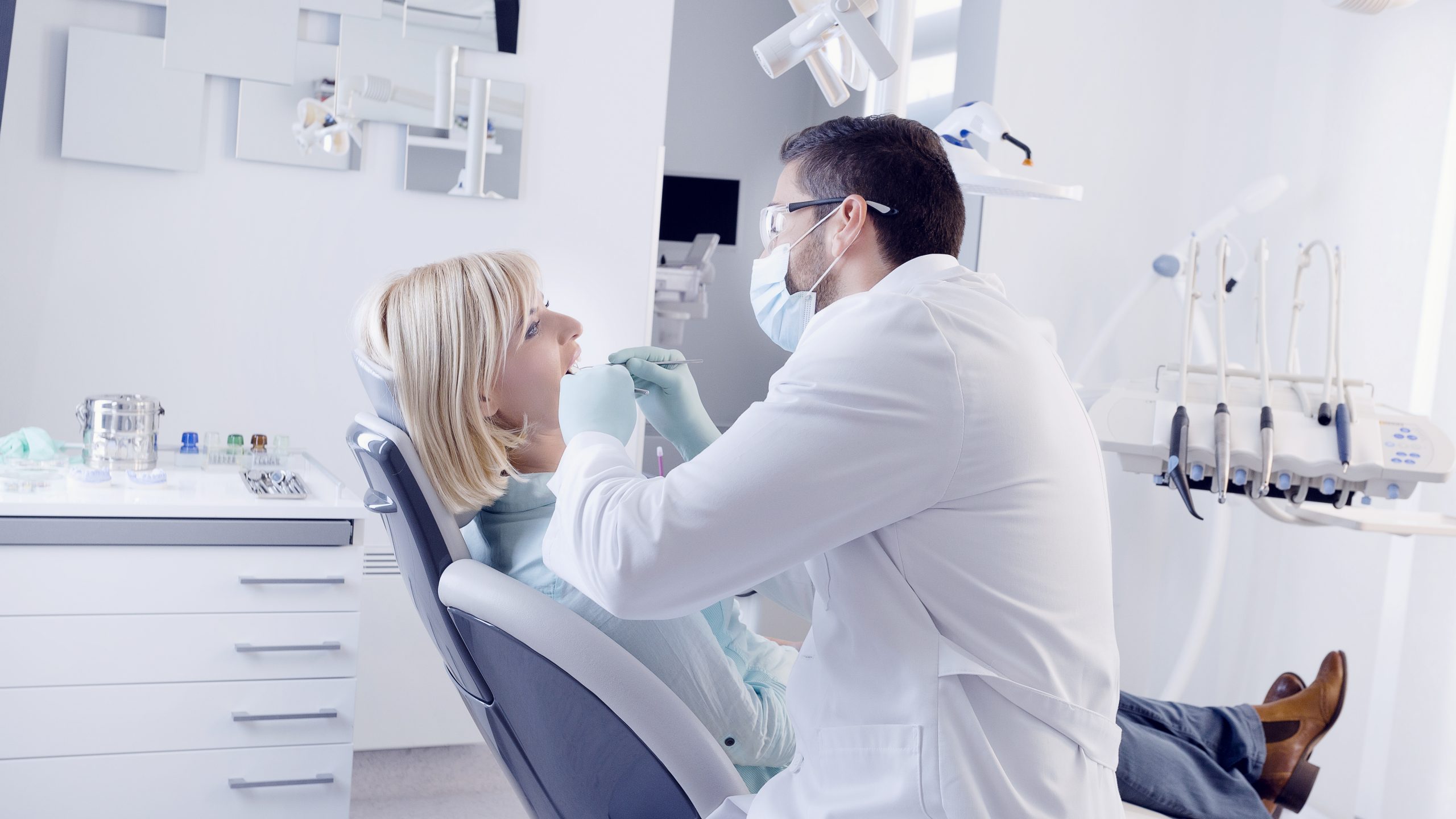 Dentist in Bloomington, CA