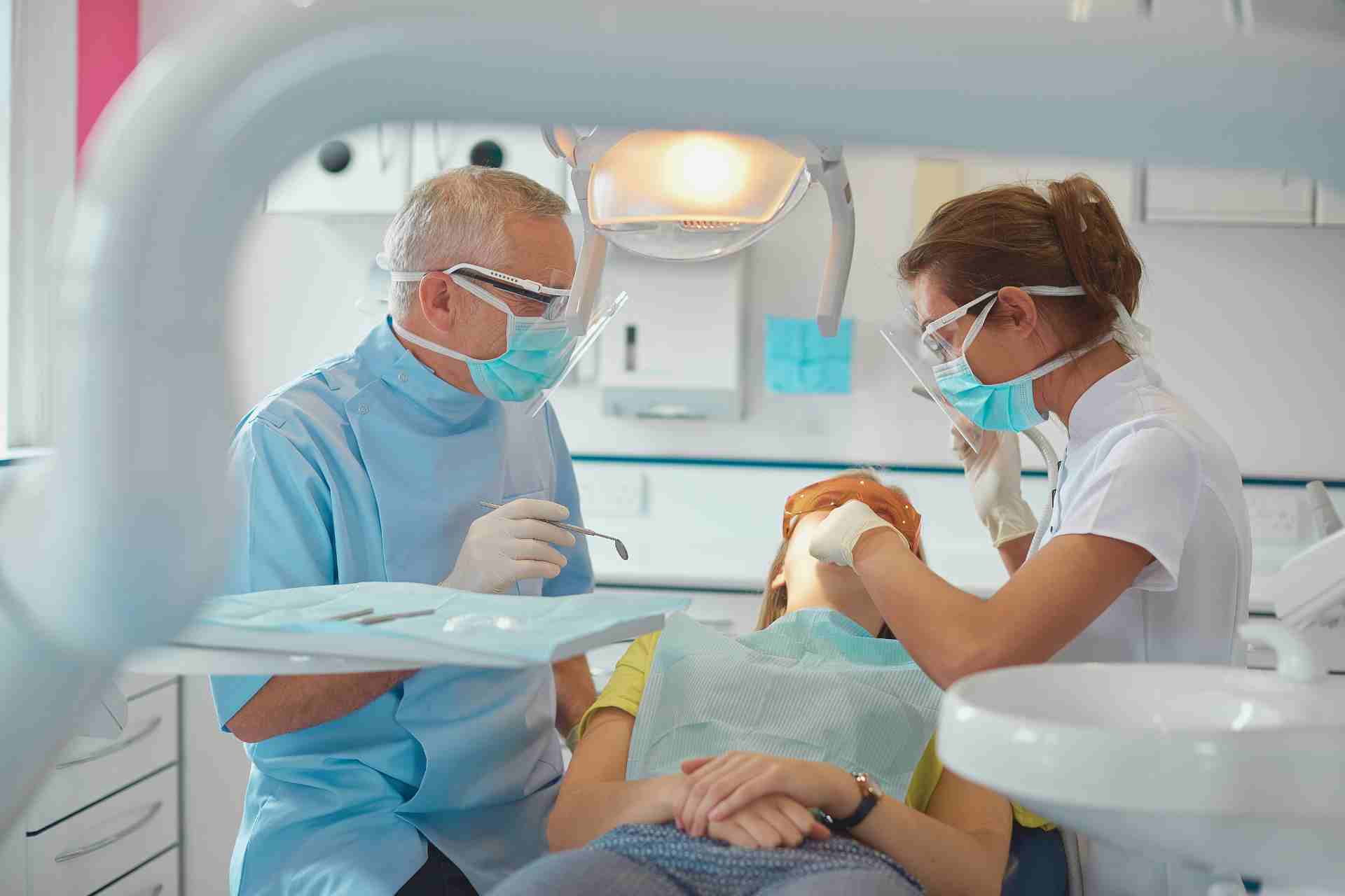 Dentist in Bloomington, CA